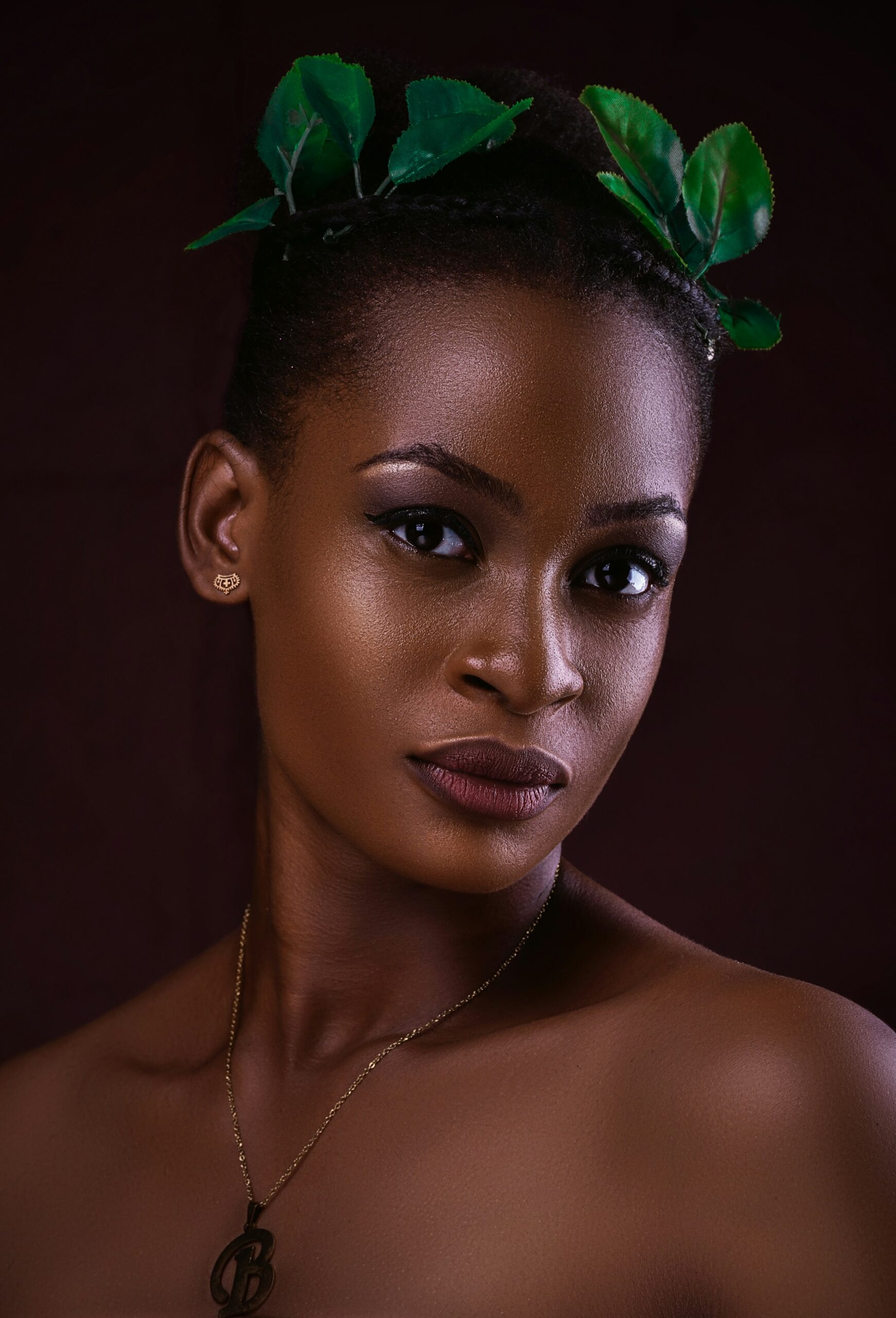 Female clientE, smooth skin, balck woman on a brown background